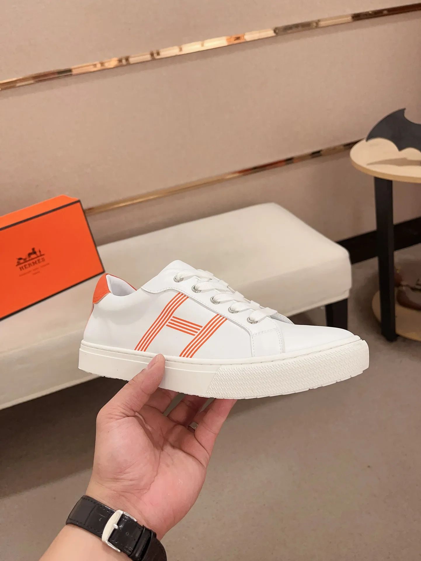 Men's clothing and shoes💰: 400💰《HERMES》【Classic Original Version】Hermès; Top 🔝 Purchasing Agency 🔍🔍Latest 🇺🇸Sold simultaneously at counters, original imported from Italy ▲▲Cow leather▲ ▲Exquisite workmanship (Italian 🇮🇹imported water-dyed 🐂cowhide lining) sole: original sole provided by the original factory, ⚠️exclusive double-layer activity·TPR·rubber·combined molded outsole; Code number: 36-44 (45/46 can be customized, non-refundable)